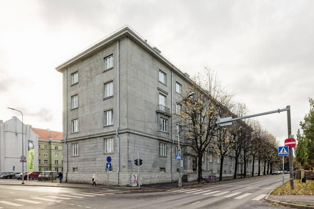 Elegant Near Old Town *